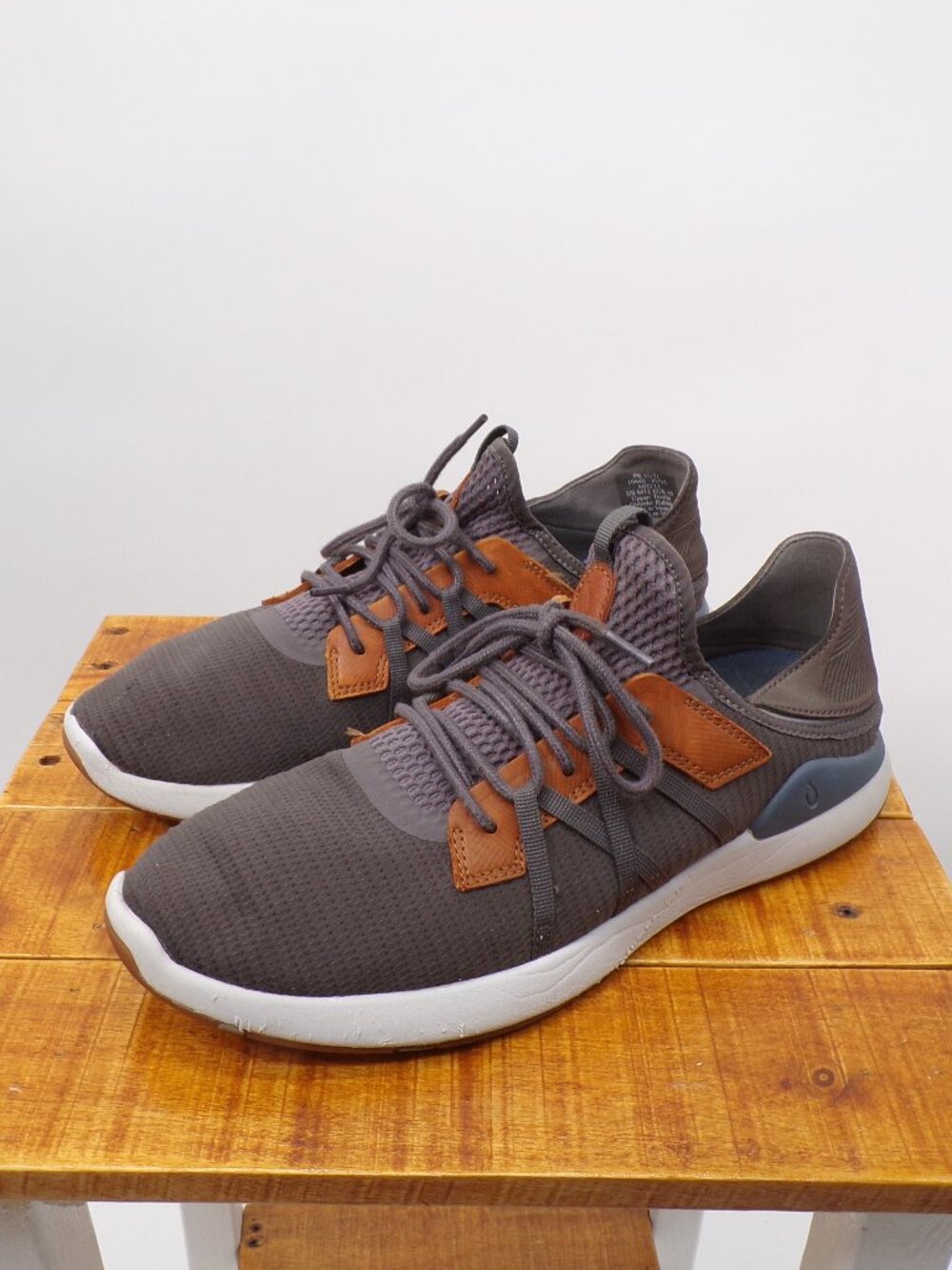 OluKai Mio Li Shoes Men's Size 12 Gray Mesh Low Top Casual Sneakers